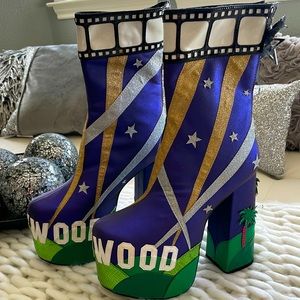 Never worn Current Mood Boots. Super cute for raves, photo shoots or outfits. 💙